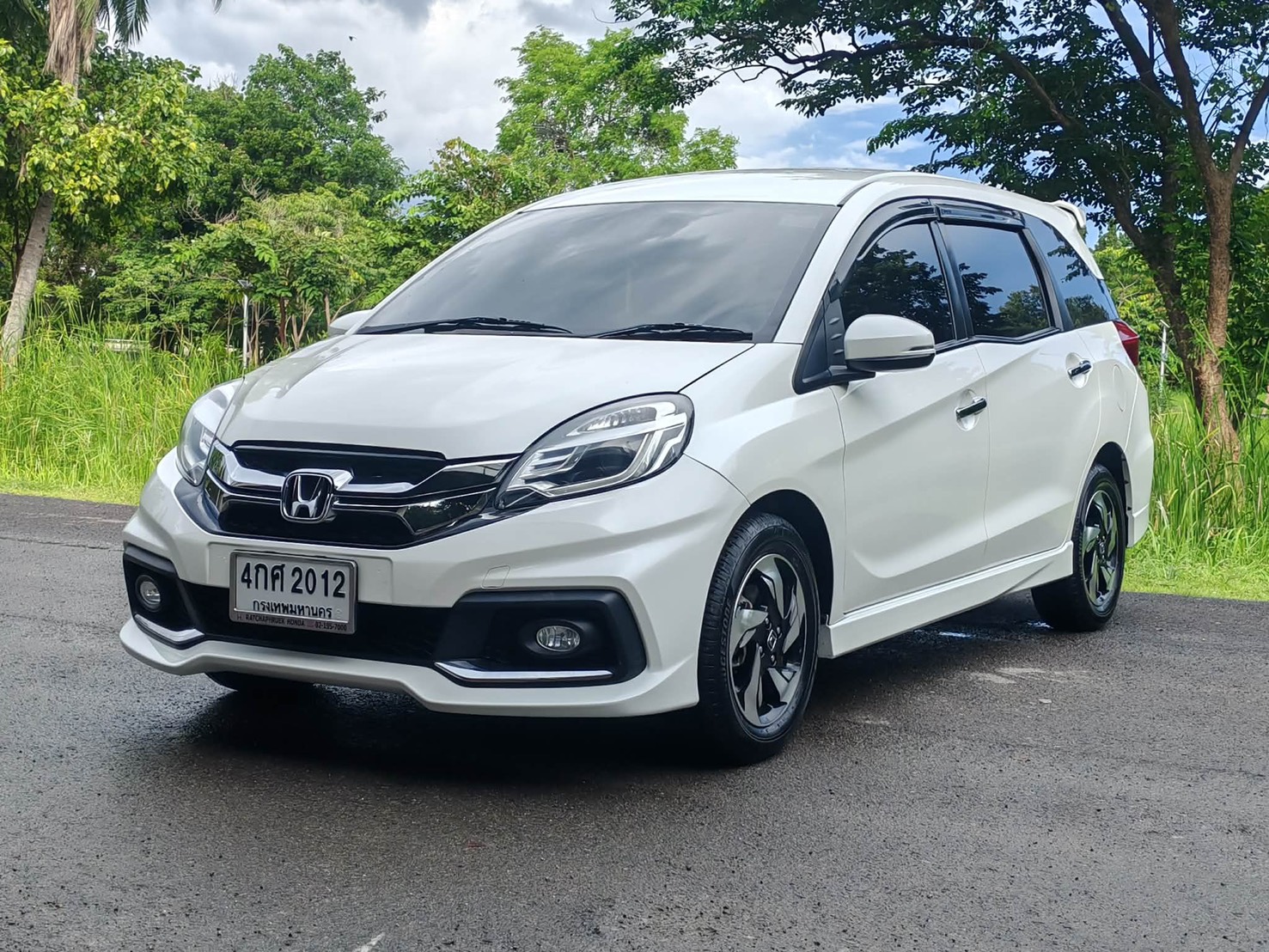 Honda Mobilio 1.5 RS ปี 2015จด 2016