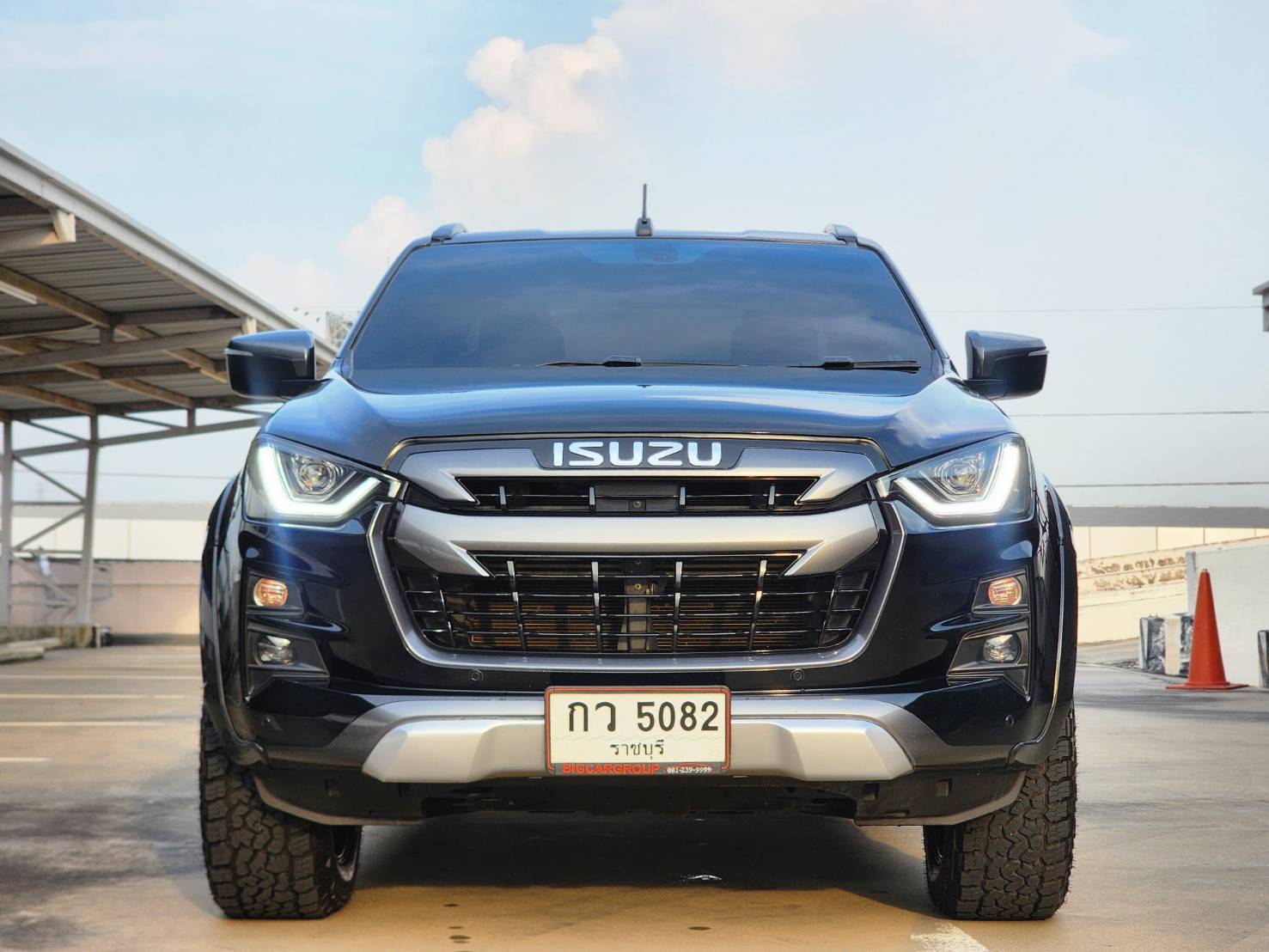ISUZU DMAX 3.0M V-CROSS Double CAB 4WD เกียร์ AT ปี 2020จด21 - Image 3
