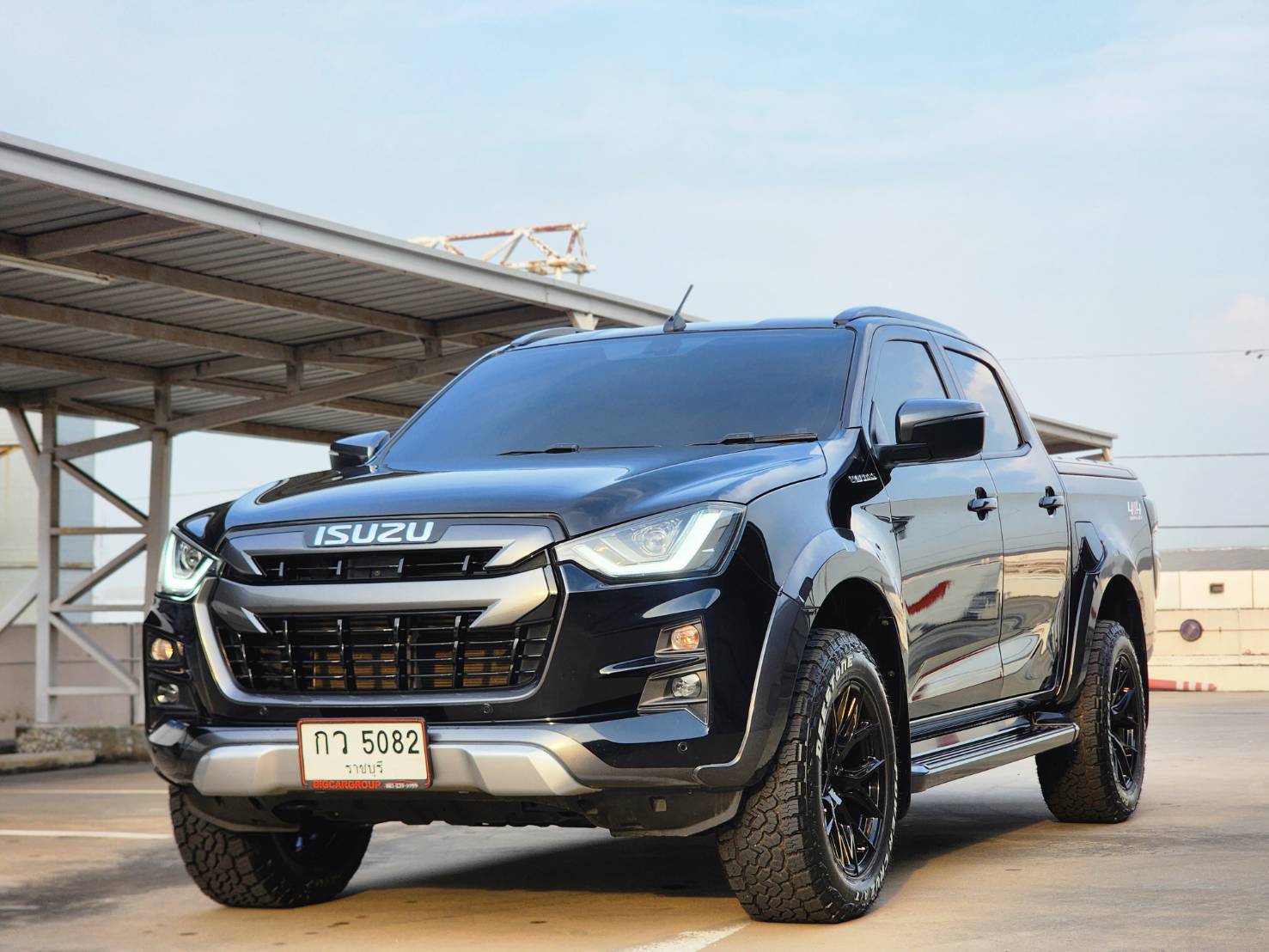 ISUZU DMAX 3.0M V-CROSS Double CAB 4WD เกียร์ AT ปี 2020จด21