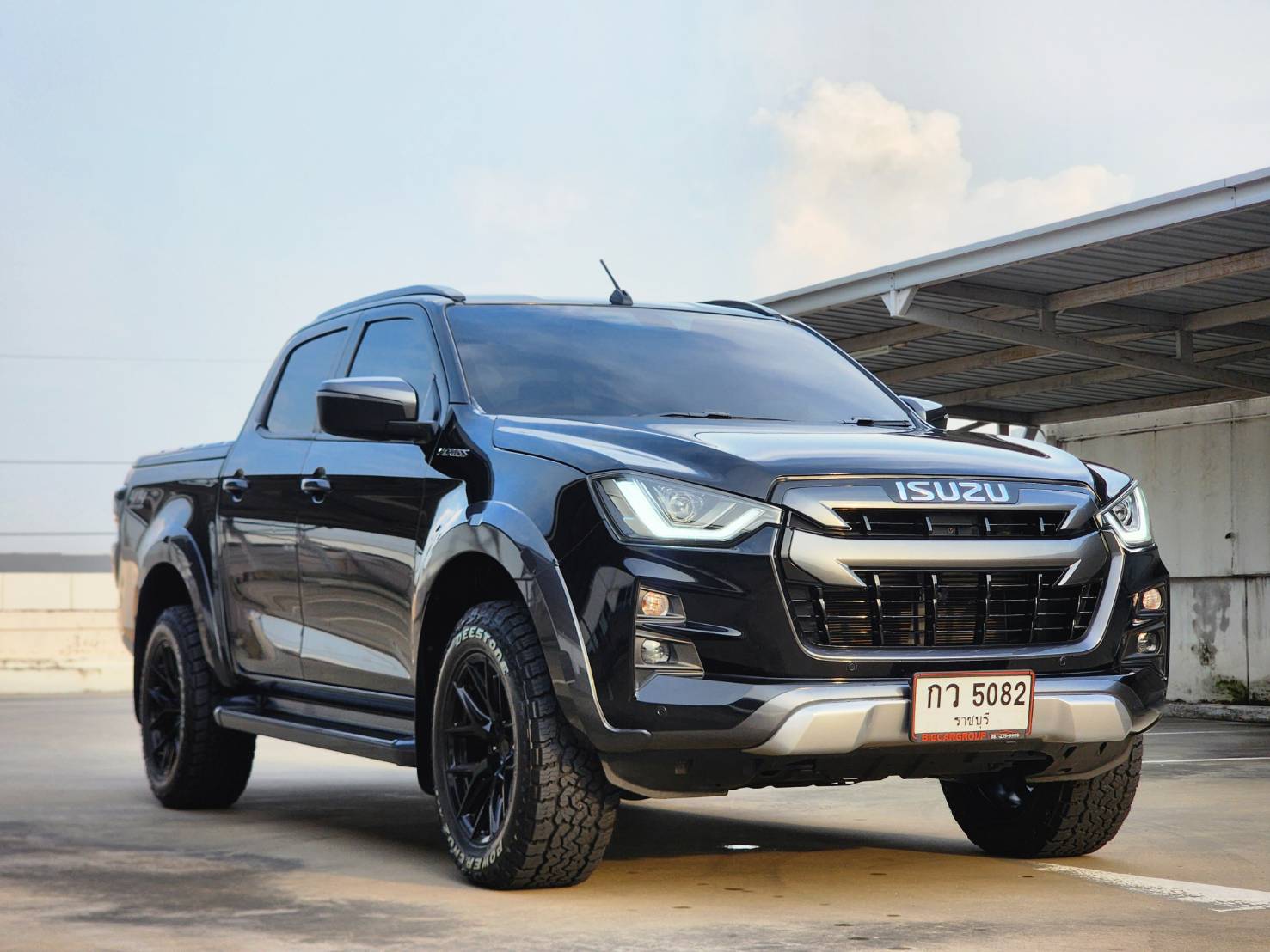ISUZU DMAX 3.0M V-CROSS Double CAB 4WD เกียร์ AT ปี 2020จด21 - Image 4