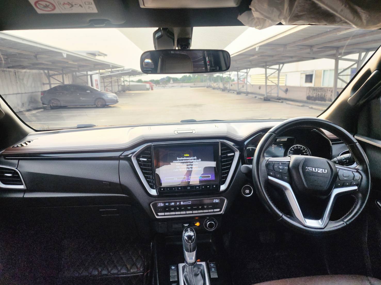 ISUZU DMAX 3.0M V-CROSS Double CAB 4WD เกียร์ AT ปี 2020จด21 - Image 12