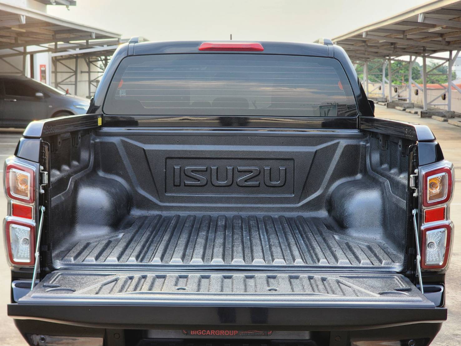 ISUZU DMAX 3.0M V-CROSS Double CAB 4WD เกียร์ AT ปี 2020จด21 - Image 16