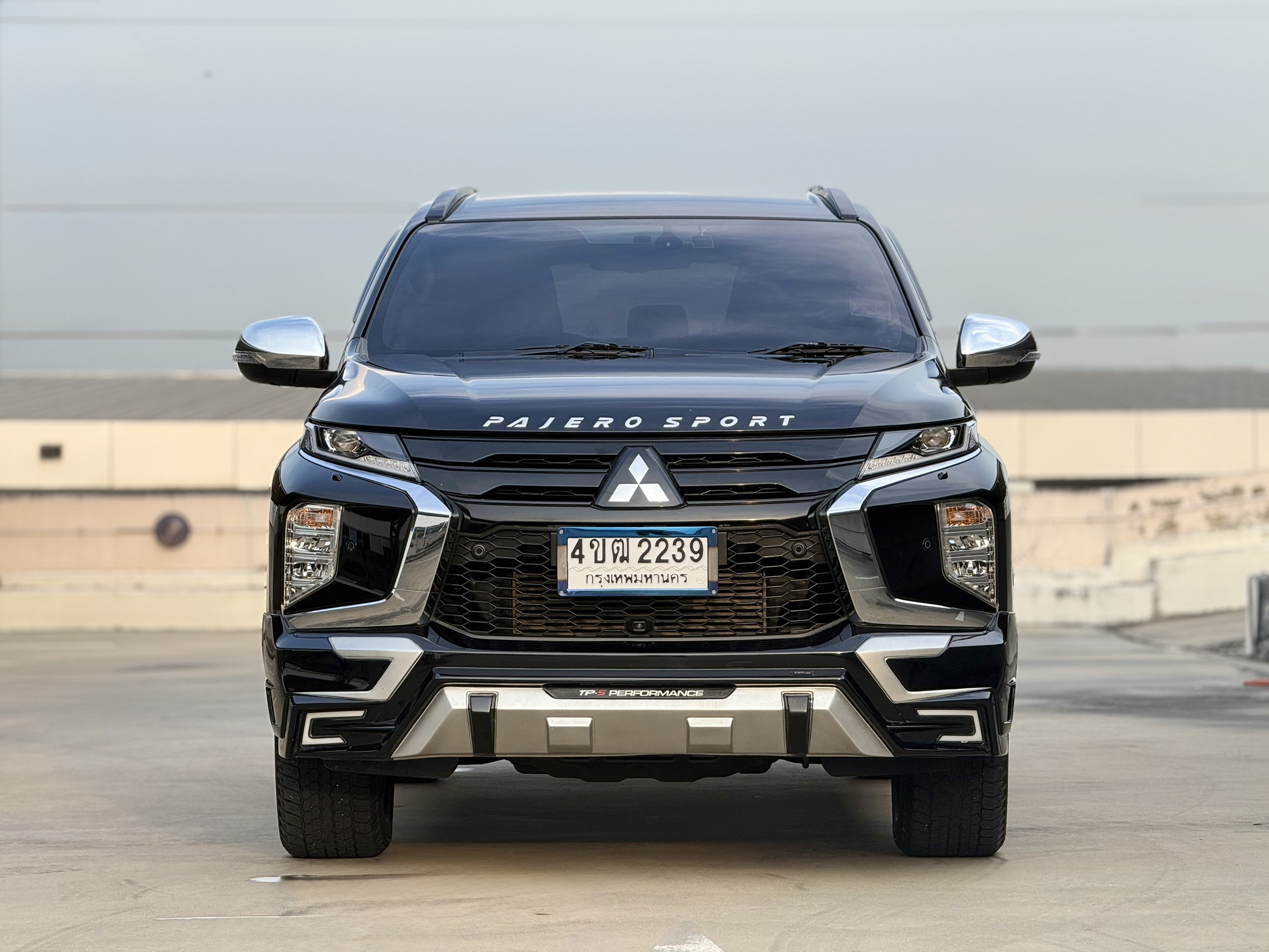 Mitsubishi Pajero Sport 2.4 GT Elite Edition ขับ4 ตัวพิเศษปี 2023 - Image 3