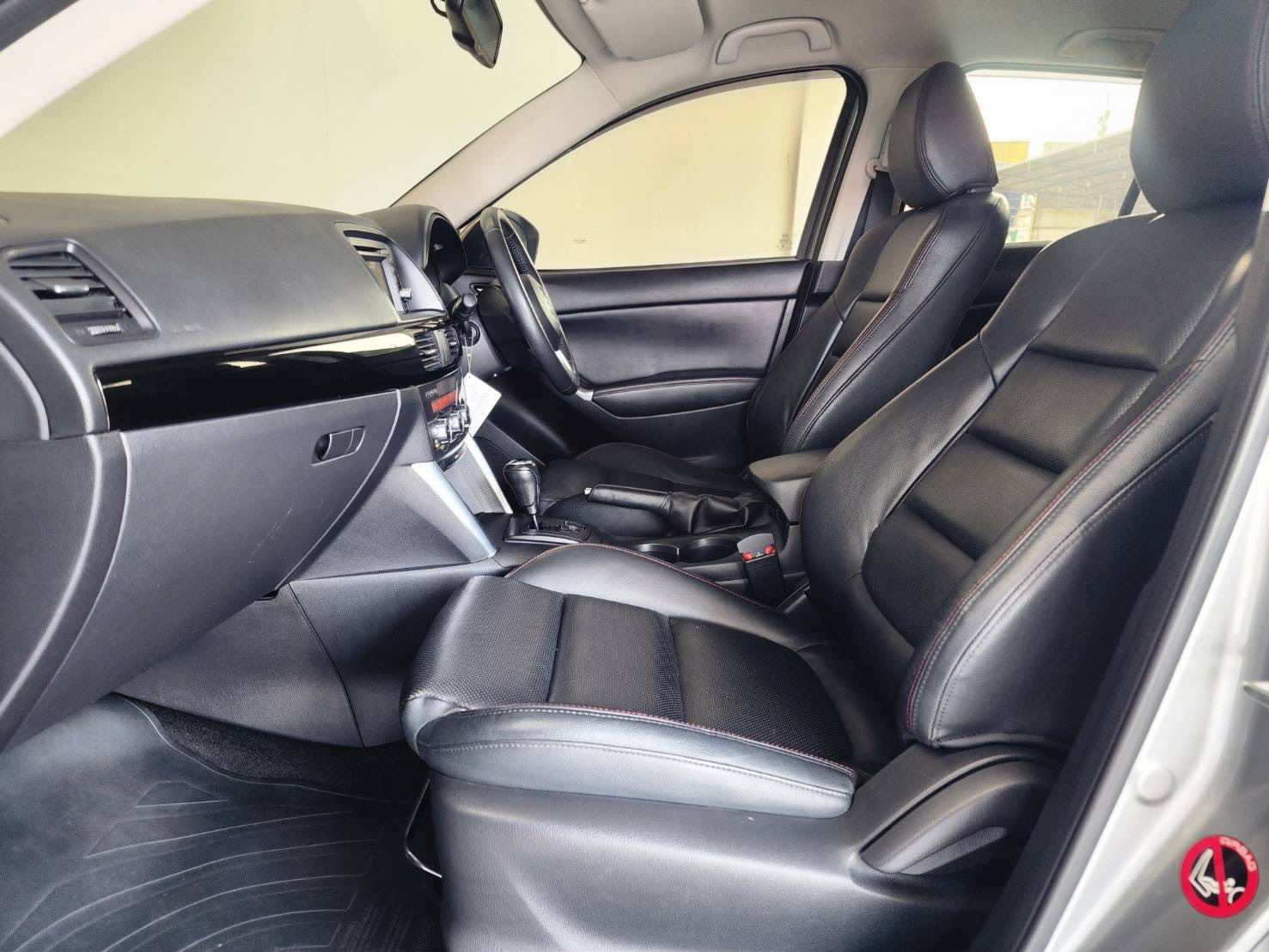 Mazda CX-5 2.0S ปี2014 - Image 10