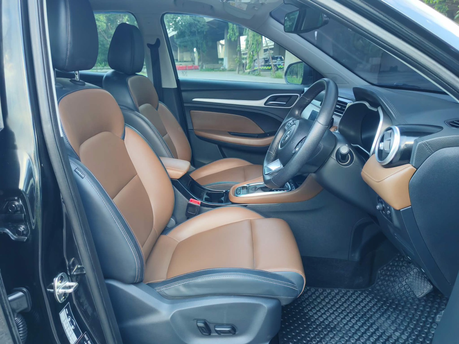 MG ZS 1.5X หลังคาซันรูฟ รุ่นTop ปี 2020 - Image 8