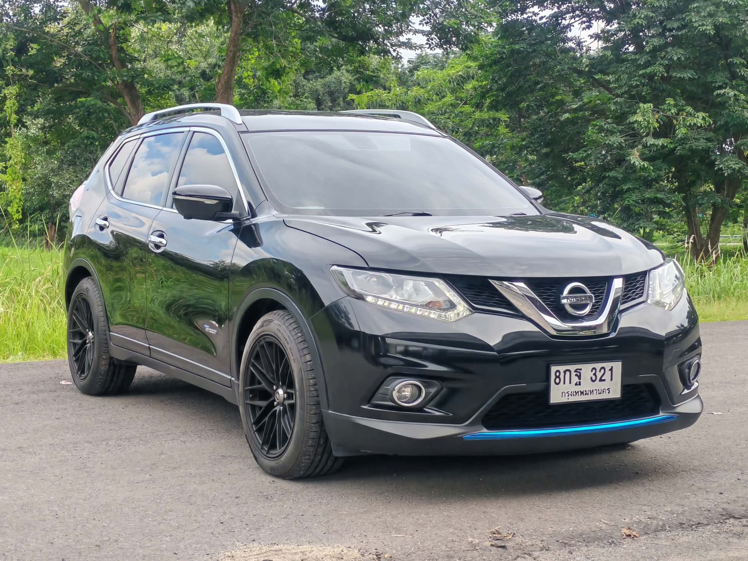 NISSAN X-TRAIL 2.0 V HYBRID 4X4 ปี 2017 - Image 4