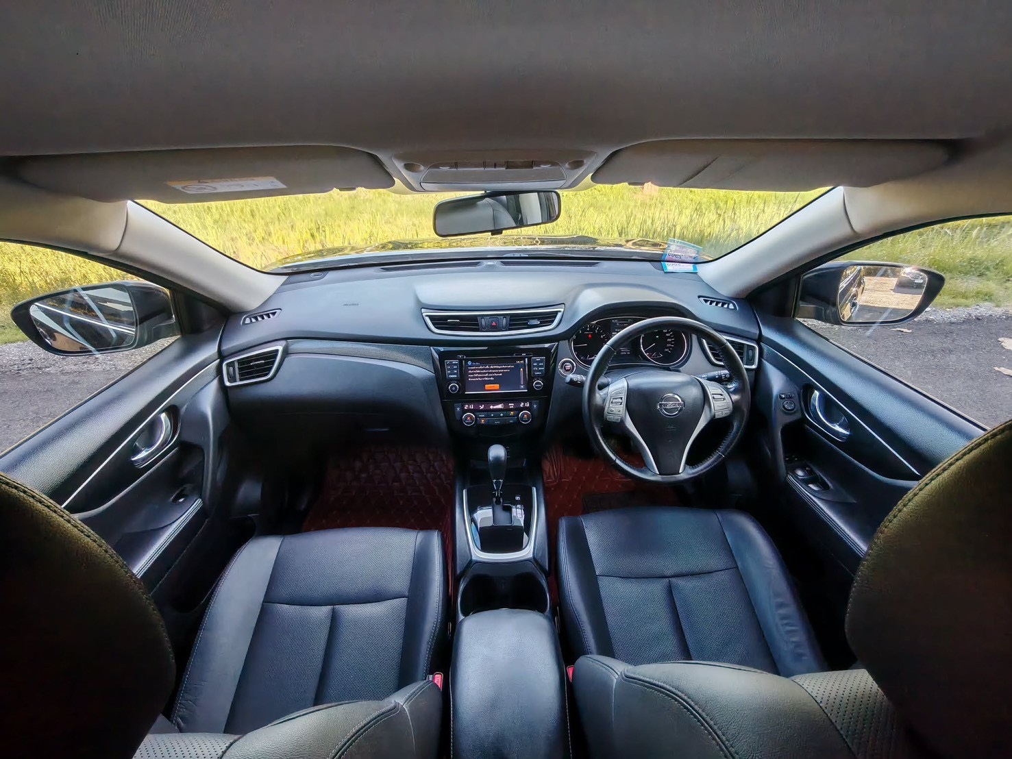 NISSAN X-TRAIL 2.0 V HYBRID 4X4 ปี 2017 - Image 12